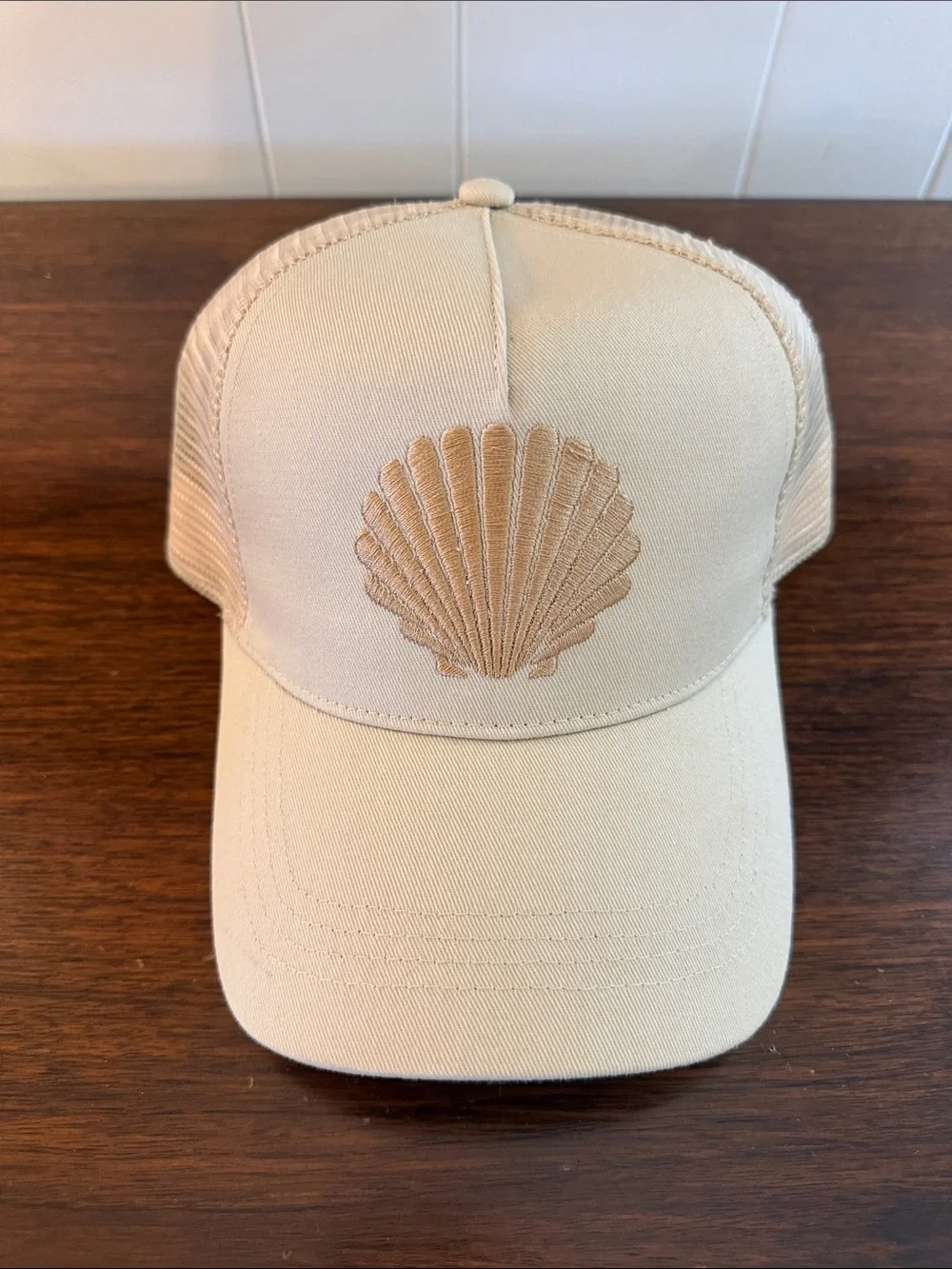 Shell Embroidered Trucker Hat - Beige